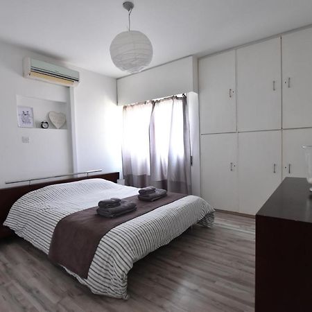 Glabur Stays - The Cozy 2 Bdr - Nicosia City, Free Parking & Wifi, Welcomes You!!! Bagian luar foto